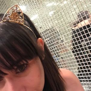 Meet your Posher, Briseida